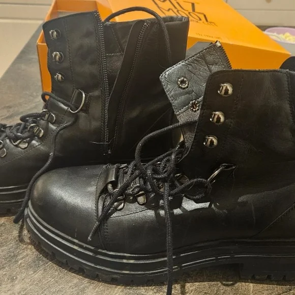 Black Lace Up Platform Boots - Picture 3 of 3